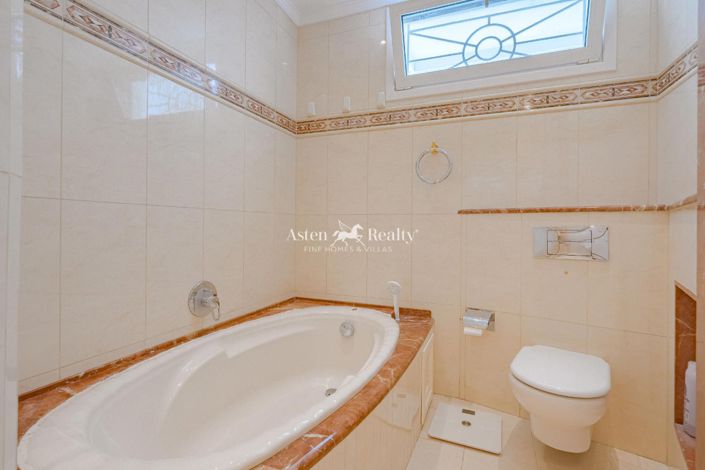 Image No.12-1 Bed Apartment for sale