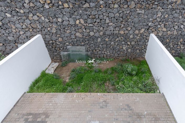 Image No.29-3 Bed House for sale