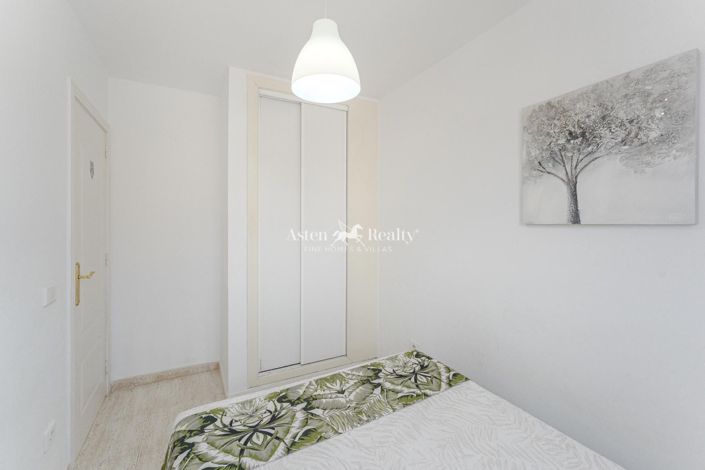 Image No.14-4 Bed Penthouse for sale