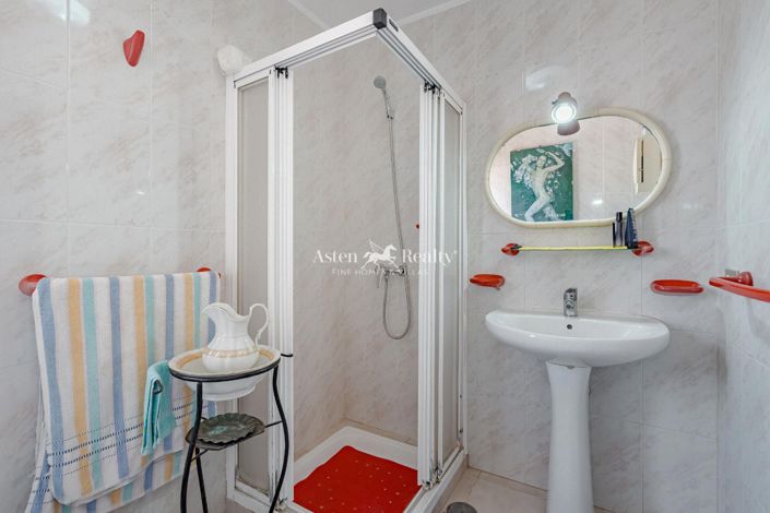 Image No.16-3 Bed Villa for sale