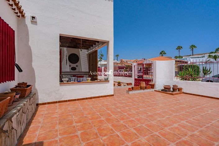 Image No.21-3 Bed Villa for sale