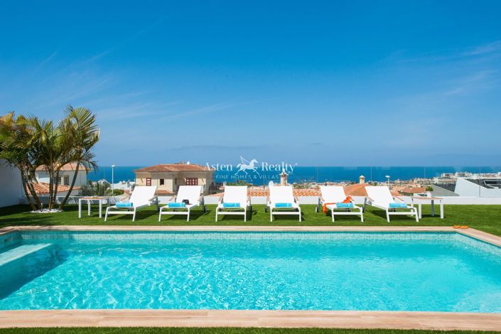 Image No.2-Villa de 6 chambres à vendre à Torviscas Alto