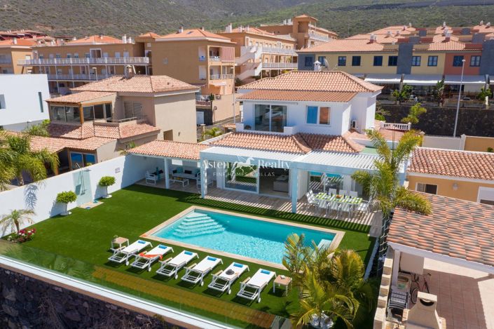 Image No.48-6 Bed Villa for sale