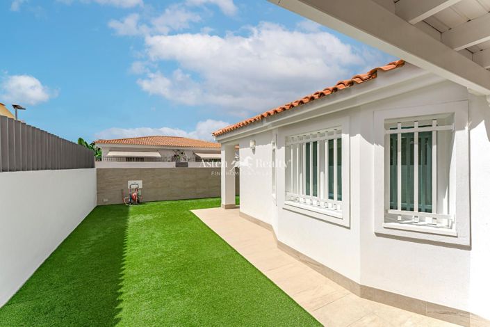 Image No.3-Villa de 3 chambres à vendre à Adeje