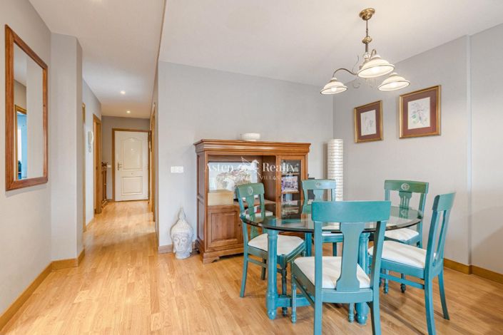 Image No.10-3 Bed Apartment for sale