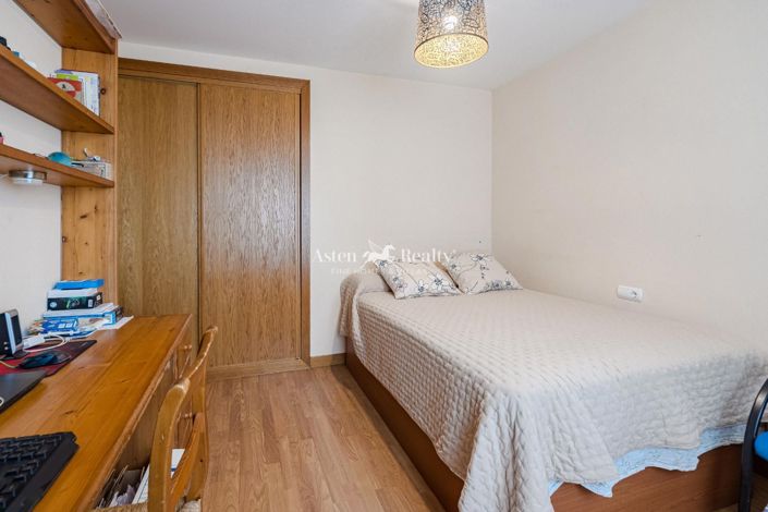 Image No.13-3 Bed Apartment for sale