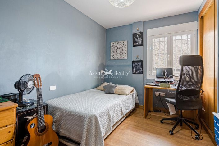 Image No.14-3 Bed Apartment for sale