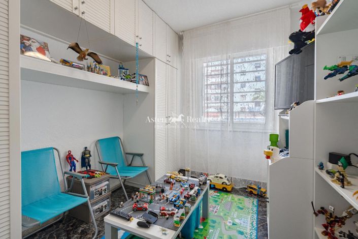 Image No.4-3 Bed Flat for sale