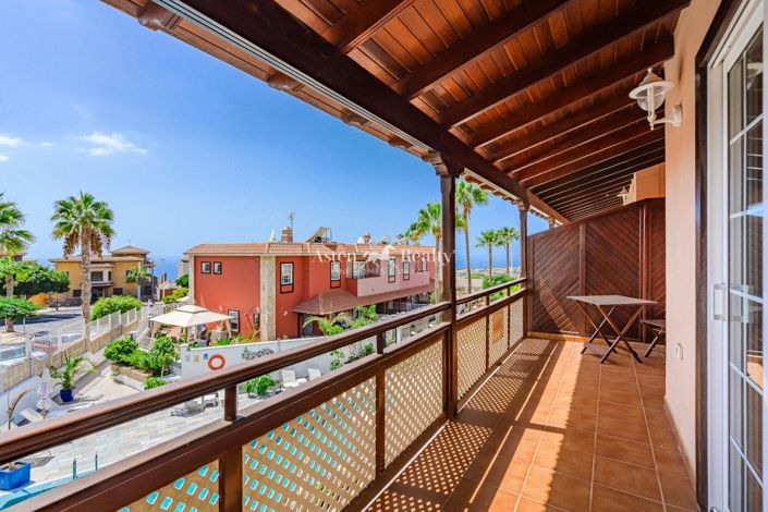 Image No.1-3 Bed House for sale