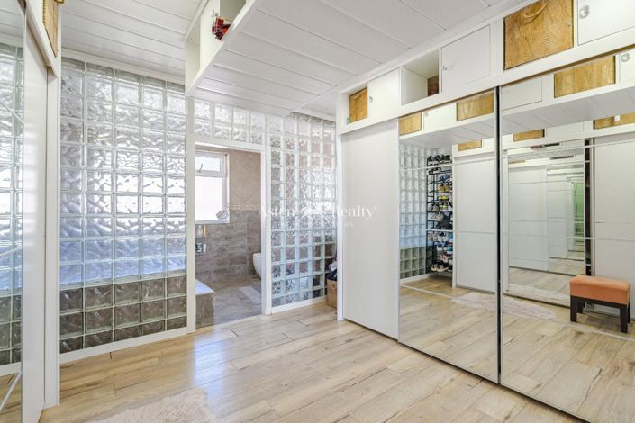Image No.6-6 Bed Villa for sale
