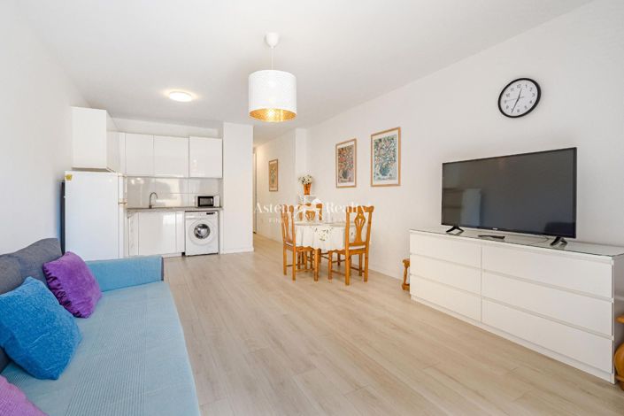 Image No.13-1 Bed Flat for sale