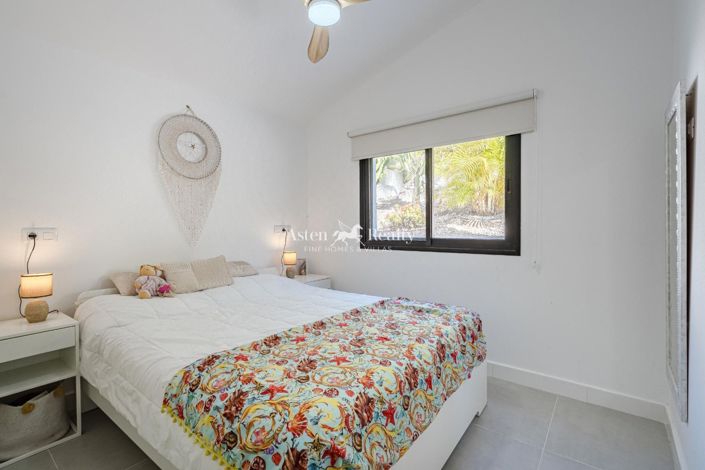 Image No.32-5 Bed Villa for sale