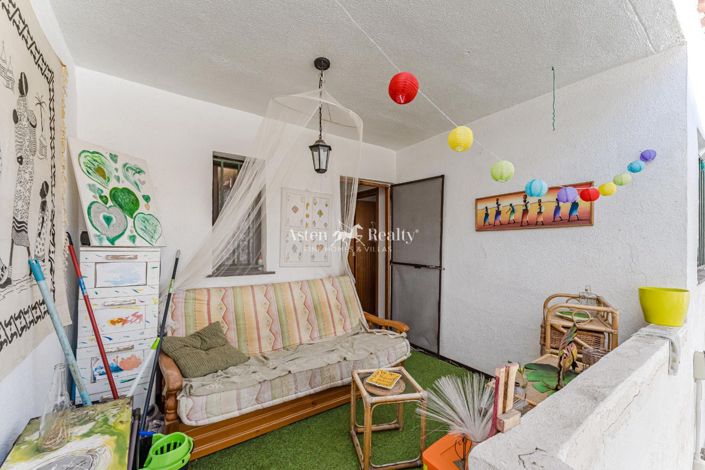 Image No.19-4 Bed House for sale