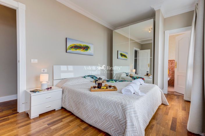 Image No.10-4 Bed House for sale