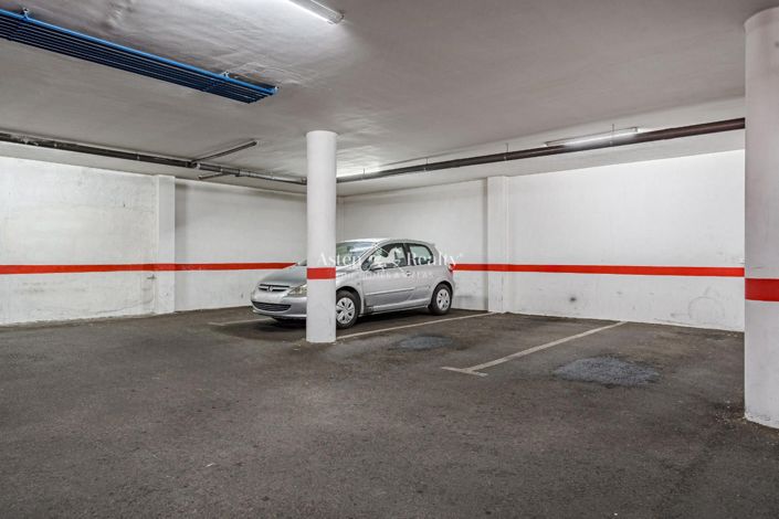 Image No.15-2 Bed Flat for sale