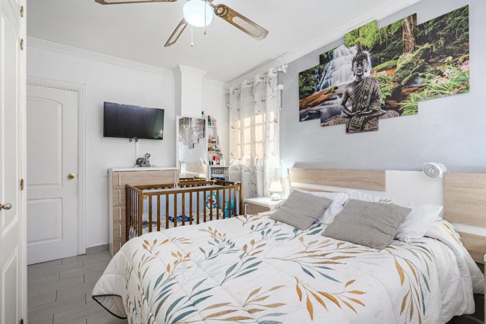 Image No.7-2 Bed Flat for sale