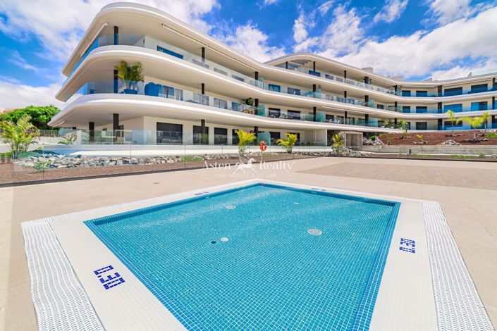 Image No.1-3 Bed Penthouse for sale