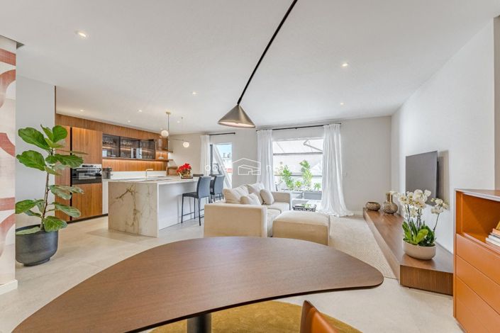 Image No.1-1 Bed Penthouse for sale