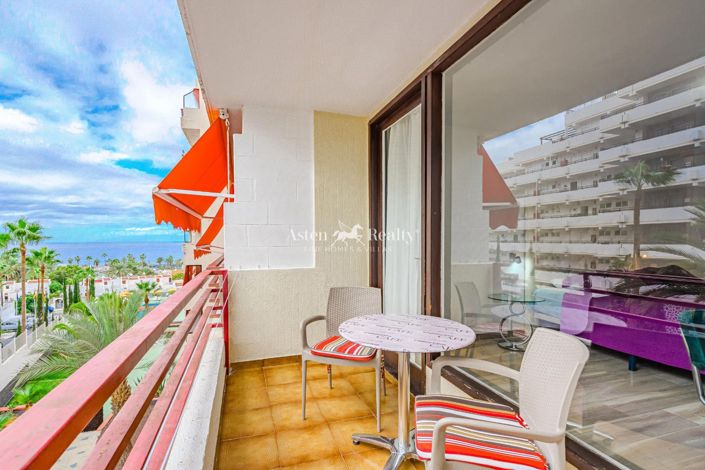 Image No.1-Studio for sale