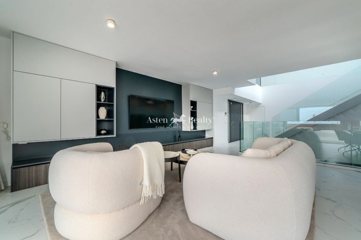 Image No.14-5 Bed Villa for sale