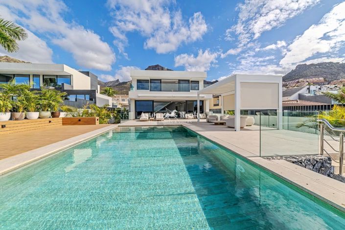 Image No.6-5 Bed Villa for sale