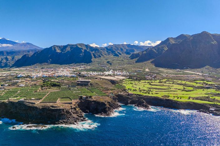 Image No.2-6 Bed Villa for sale