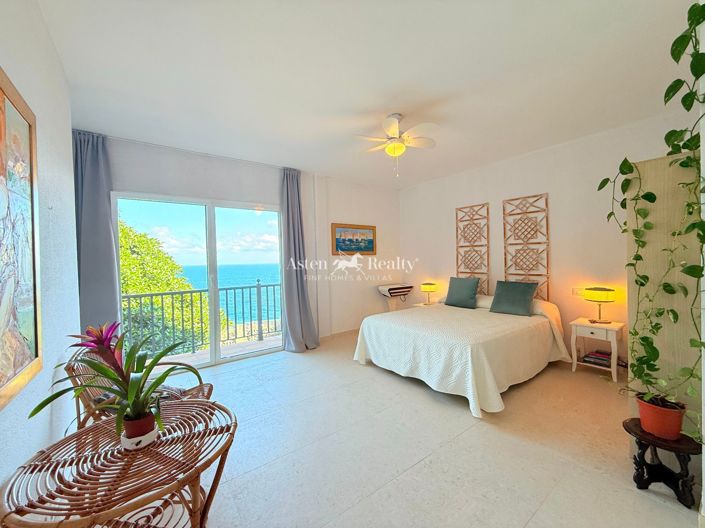 Image No.37-6 Bed Villa for sale