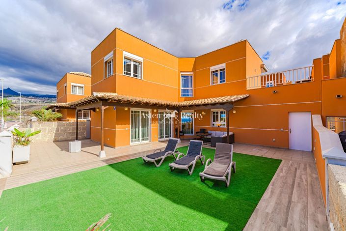 Image No.3-4 Bed Villa for sale