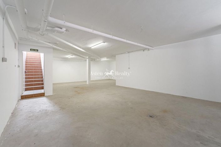 Image No.39-4 Bed Villa for sale