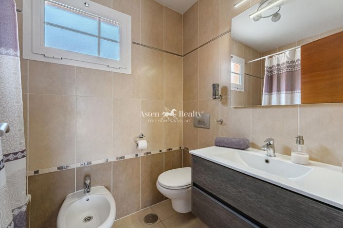 Image No.22-4 Bed Villa for sale