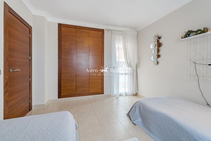 Image No.26-4 Bed Villa for sale