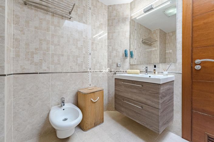 Image No.27-4 Bed Villa for sale