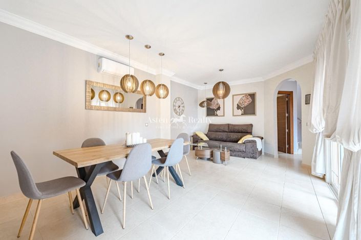 Image No.7-4 Bed Villa for sale