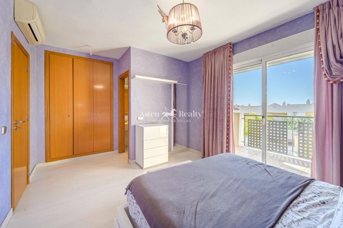 Image No.17-4 Bed House for sale