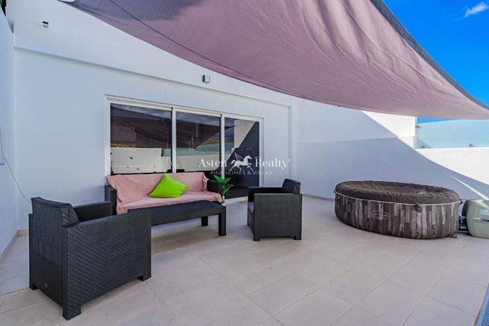 Image No.15-3 Bed Villa for sale