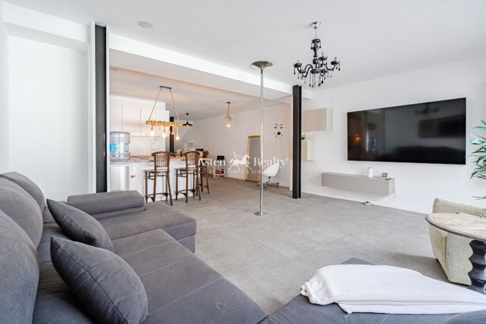 Image No.8-3 Bed Villa for sale