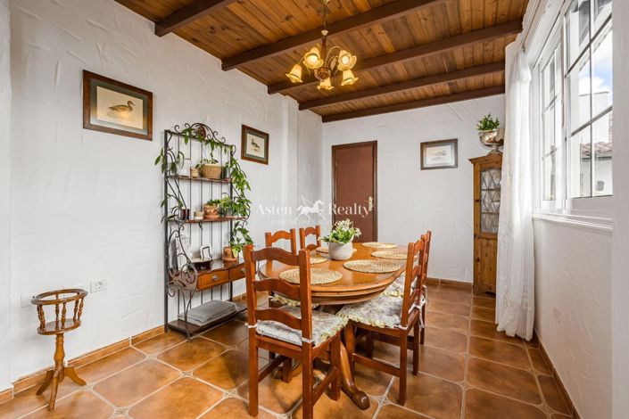 Image No.21-6 Bed Villa for sale