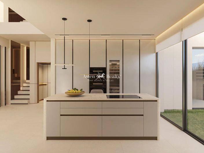 Image No.10-4 Bed House for sale