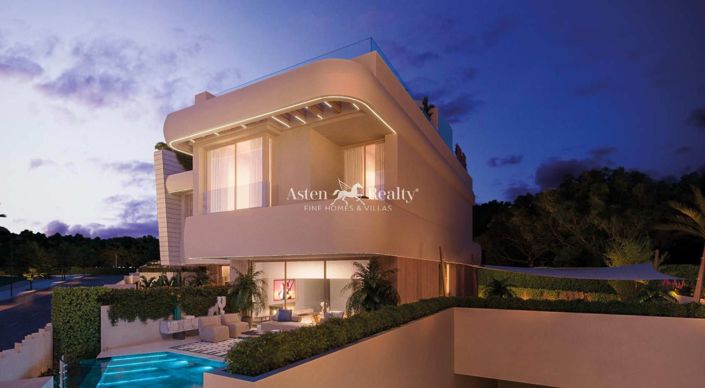 Image No.6-4 Bed House for sale