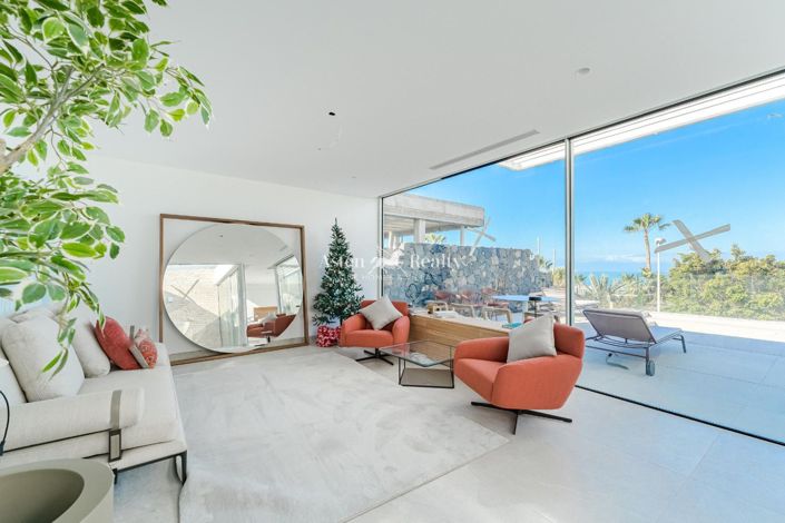 Image No.3-6 Bed Villa for sale