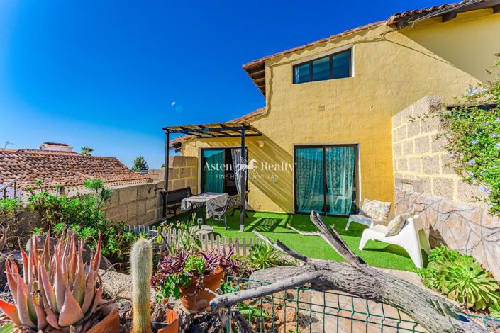 Image No.157-13 Bed Property for sale