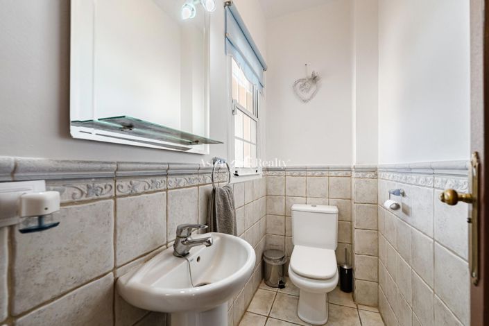 Image No.14-4 Bed Villa for sale