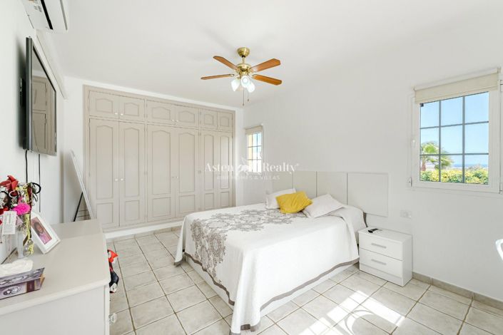 Image No.15-4 Bed Villa for sale