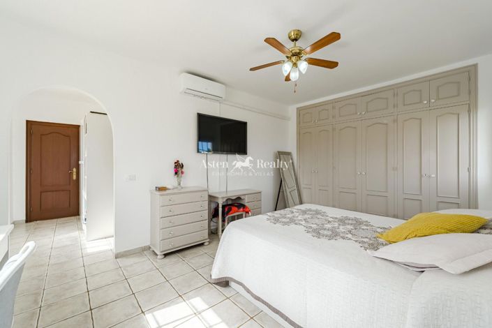 Image No.17-4 Bed Villa for sale