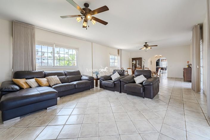 Image No.25-Villa de 4 chambres à vendre à Golf Del Sur