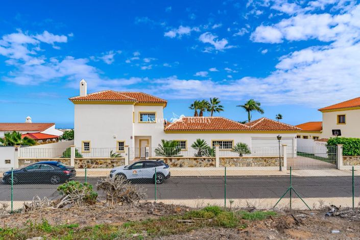 Image No.40-4 Bed Villa for sale