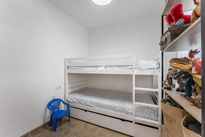 Image No.11-3 Bed Apartment for sale