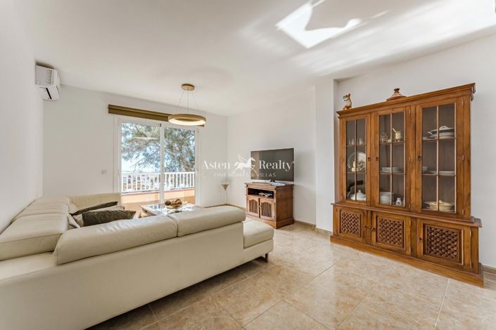 Image No.3-3 Bed Apartment for sale