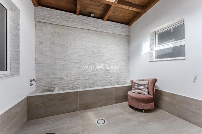 Image No.9-3 Bed Apartment for sale