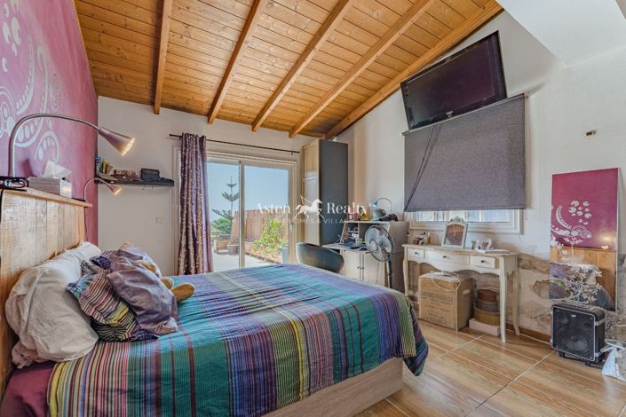 Image No.54-6 Bed Villa for sale